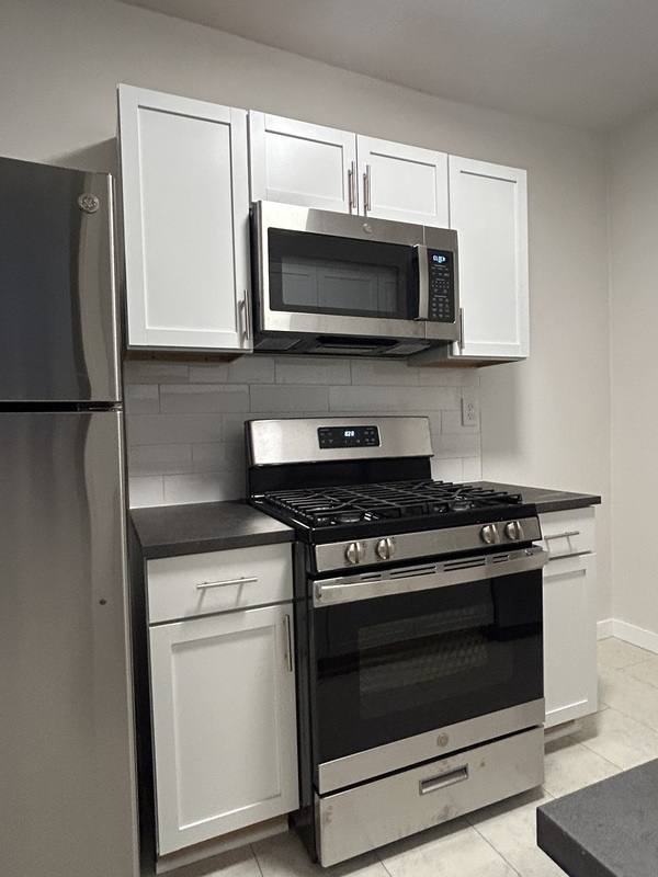 House for rent at 1525 Alton St #1, Pittsburgh, PA 15216