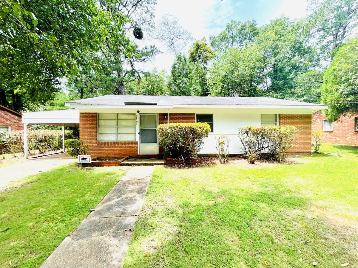 House for rent at 1826 Pinecrest Dr, Montgomery, AL 36107