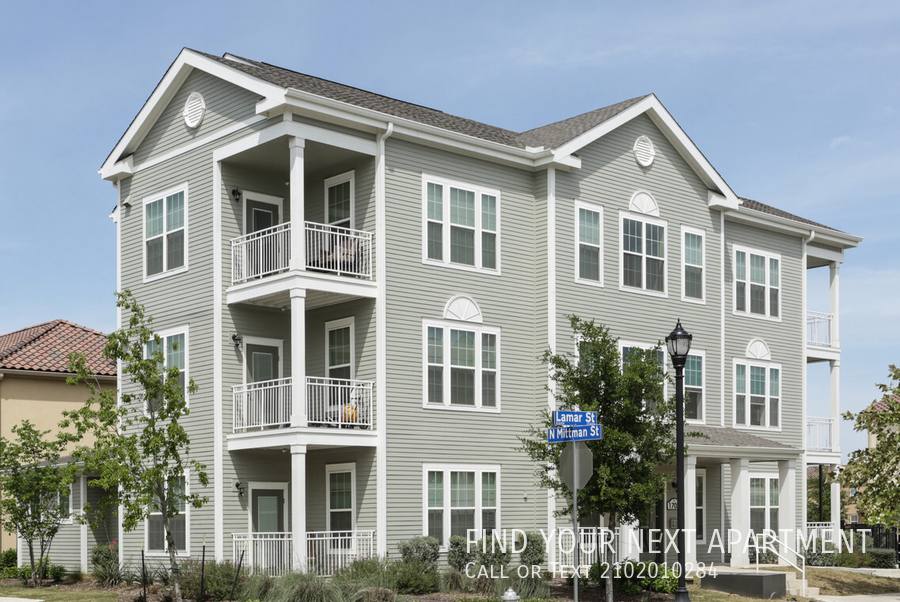Apartment for rent at 1017 N Mittman St, San Antonio, TX 78202