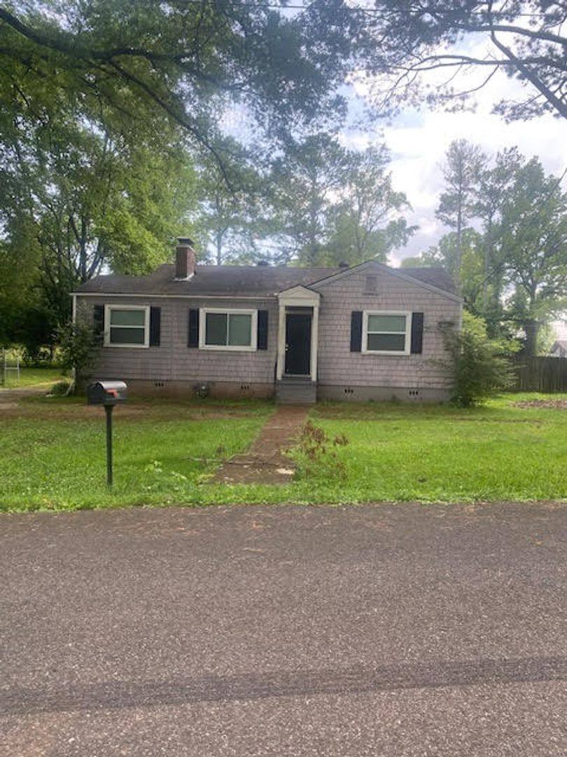 House for rent at 601 Camp Circle, Birmingham, AL 35215