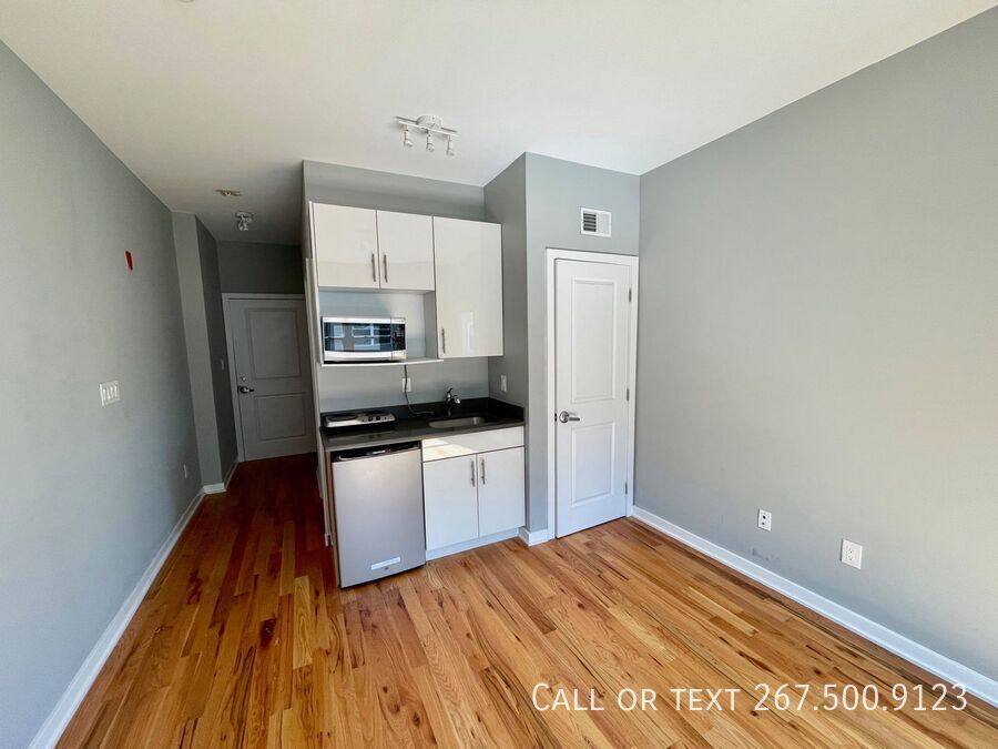 Apartment for rent at 533 Budd St #1O, Philadelphia, PA 19104