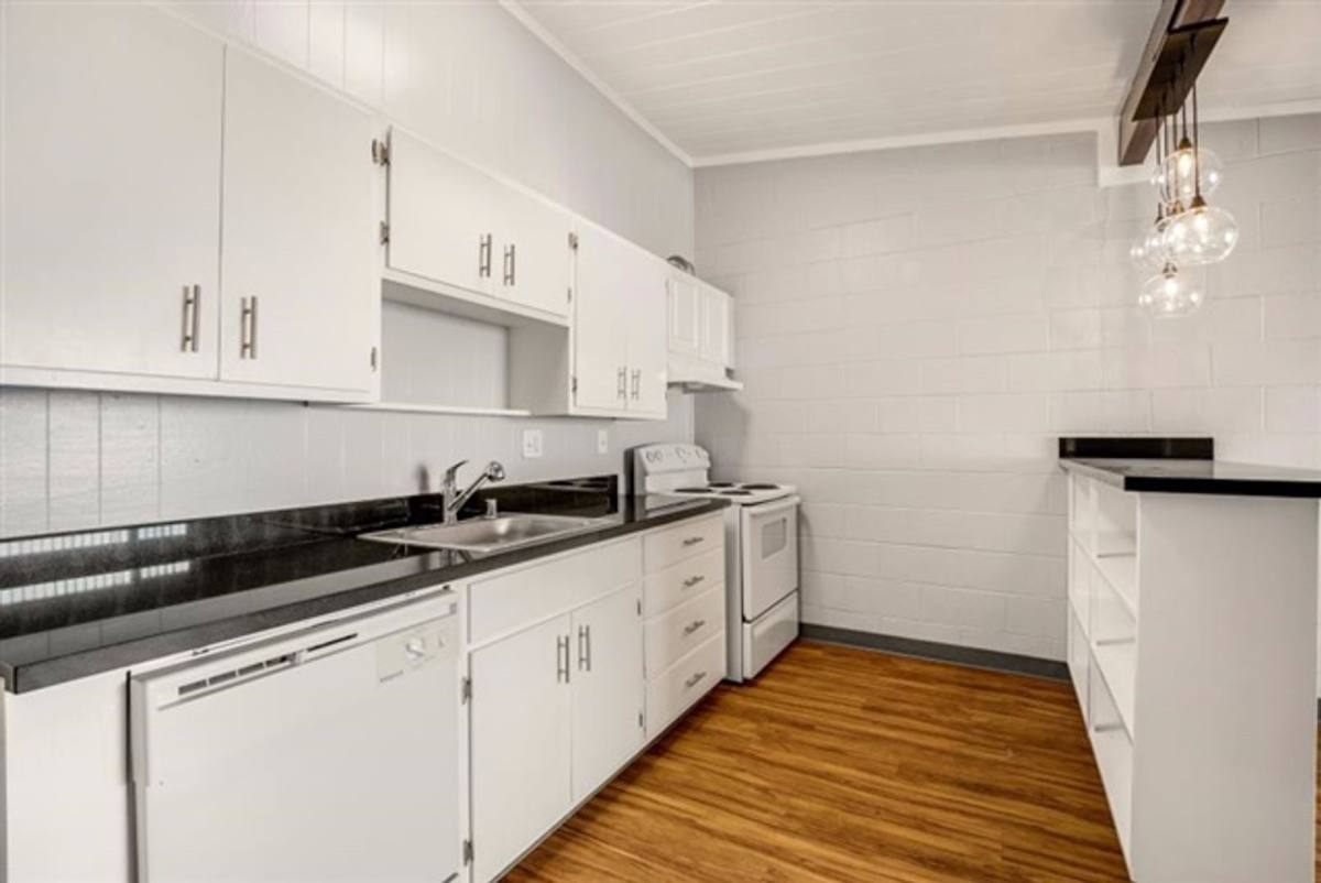 Apartment for rent at 126 W Ahwanee Ave, Sunnyvale, CA 94085