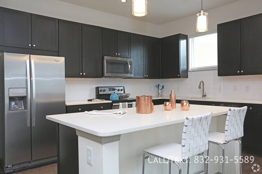 Apartment for rent at 8100 Westheimer Rd #88T, Houston, TX 77063