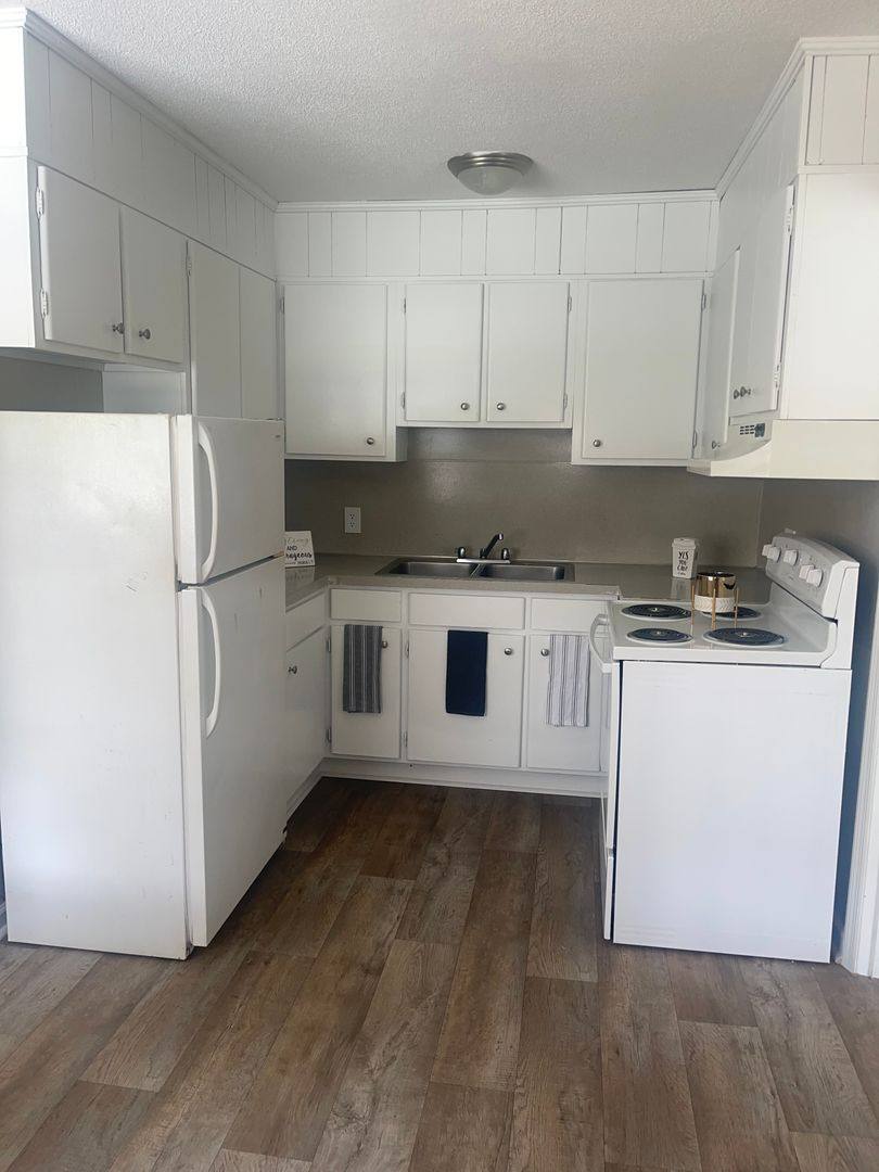 Apartment for rent at 804 N Cedar St, Summerville, SC 29483