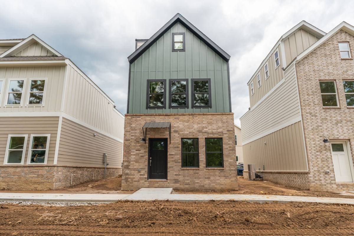Townhouse for rent at 1315 S Van Buren Ave, Fayetteville, AR 72701