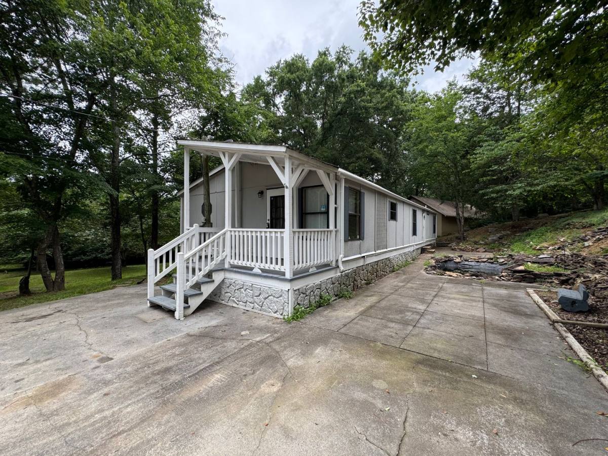 House for rent at 1140 Rome Rd SW, Calhoun, GA 30701