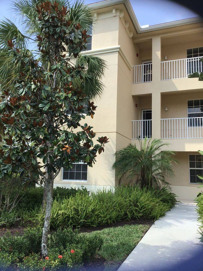 Apartment for rent at 10760 Palazzo Way, Fort Myers, FL 33913