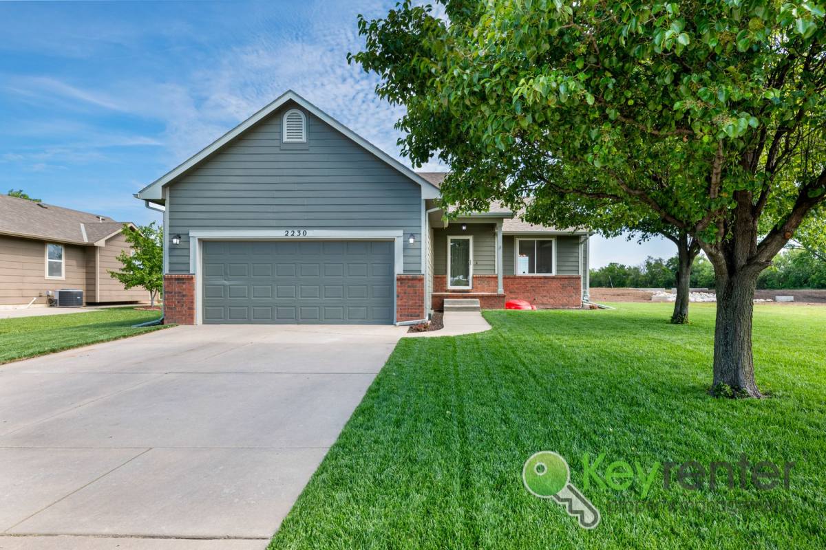House for rent at 2230 Glen Hills Dr, Derby, KS 67037