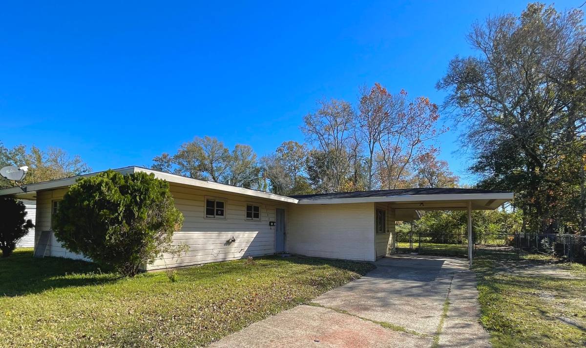 House for rent at 4540 Beaumont Dr, Beaumont, TX 77708