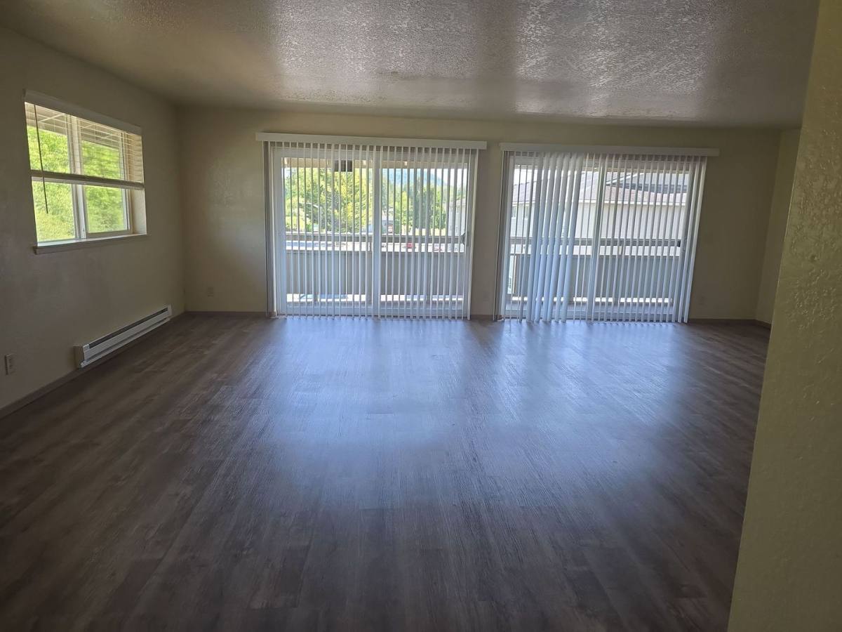 Apartment for rent at 1411 N 26th St, Mount Vernon, WA 98273