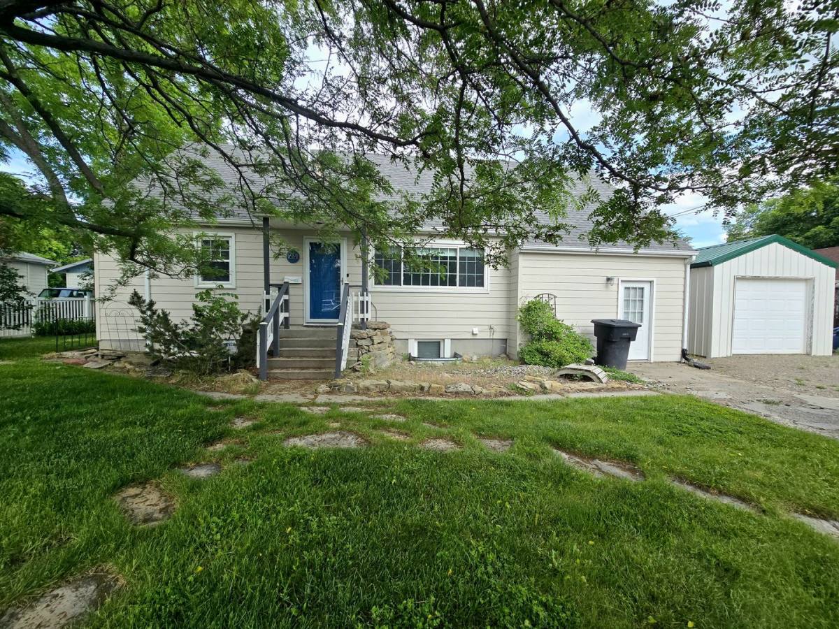 Apartment for rent at 1621 10th St W, Billings, MT 59102