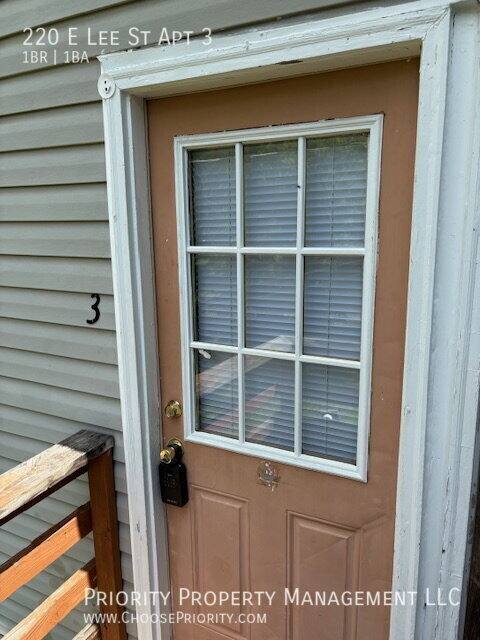 Apartment for rent at 220 E Lee St #3, Broadway, VA 22815