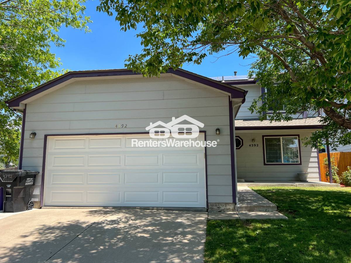House for rent at 4392 Deephaven Court, Denver, CO 80239