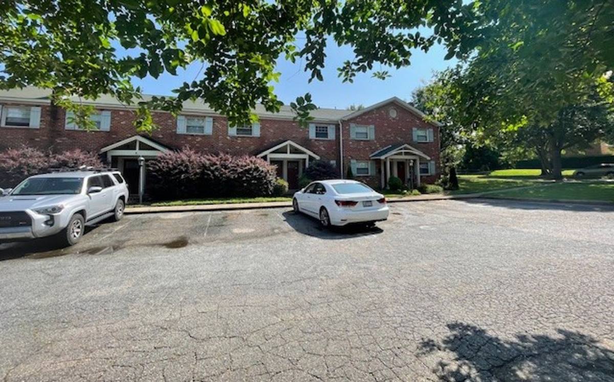 Townhouse for rent at 1201 Green Oak Lane #C, Charlotte, NC 28205