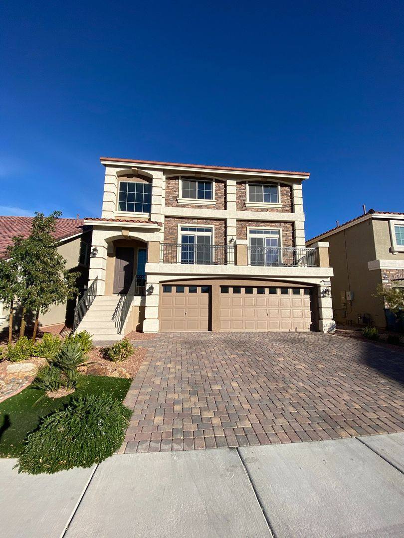 House for rent at 10164 Driftwood Estate St, Las Vegas, NV 89141
