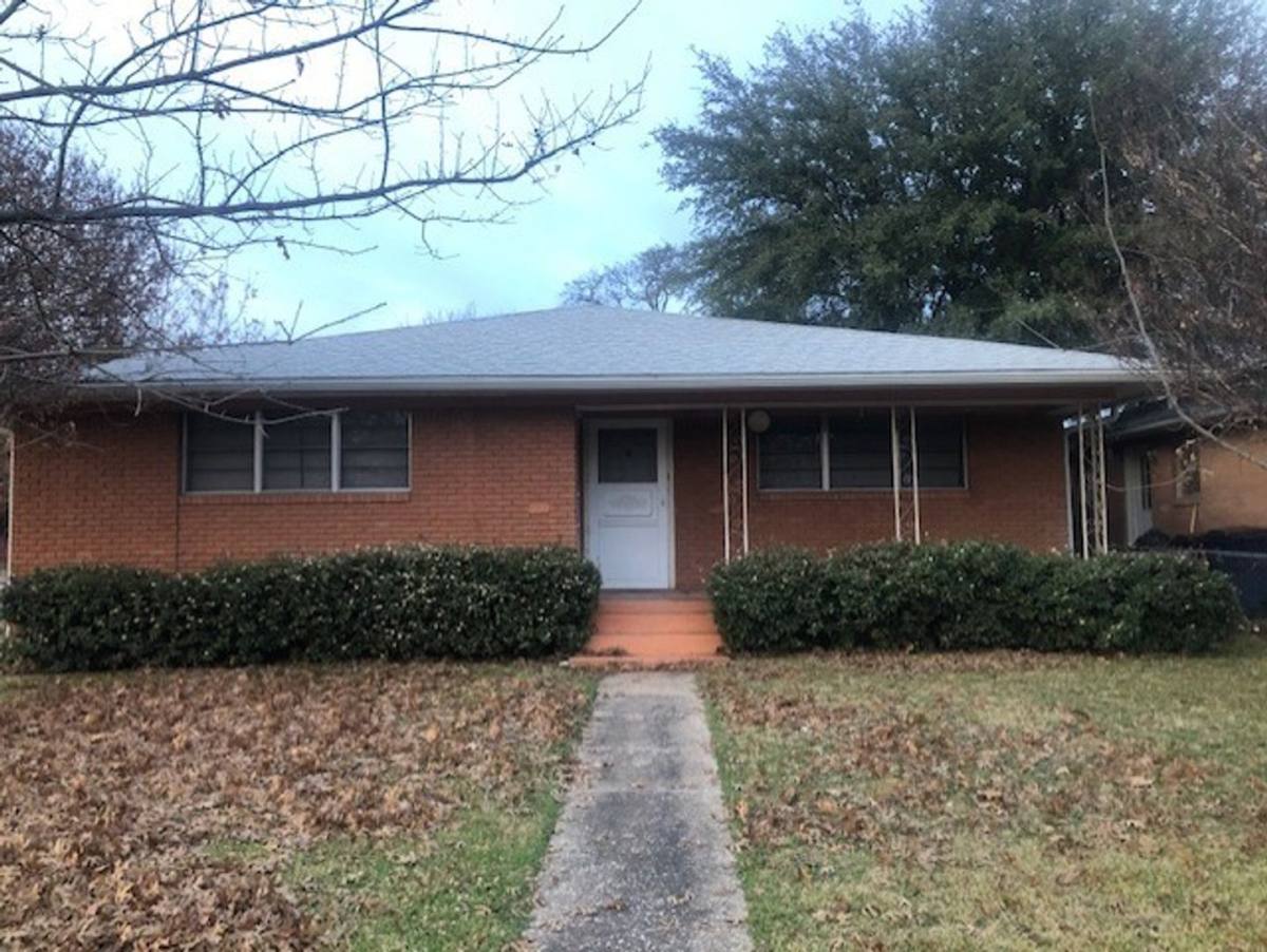 Apartment for rent at 929 931 W Morton St, Denison, TX 75020