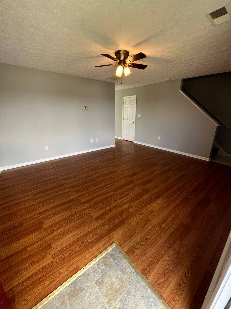 Apartment for rent at 348 350 Colby Ridge, Winchester, KY 40391