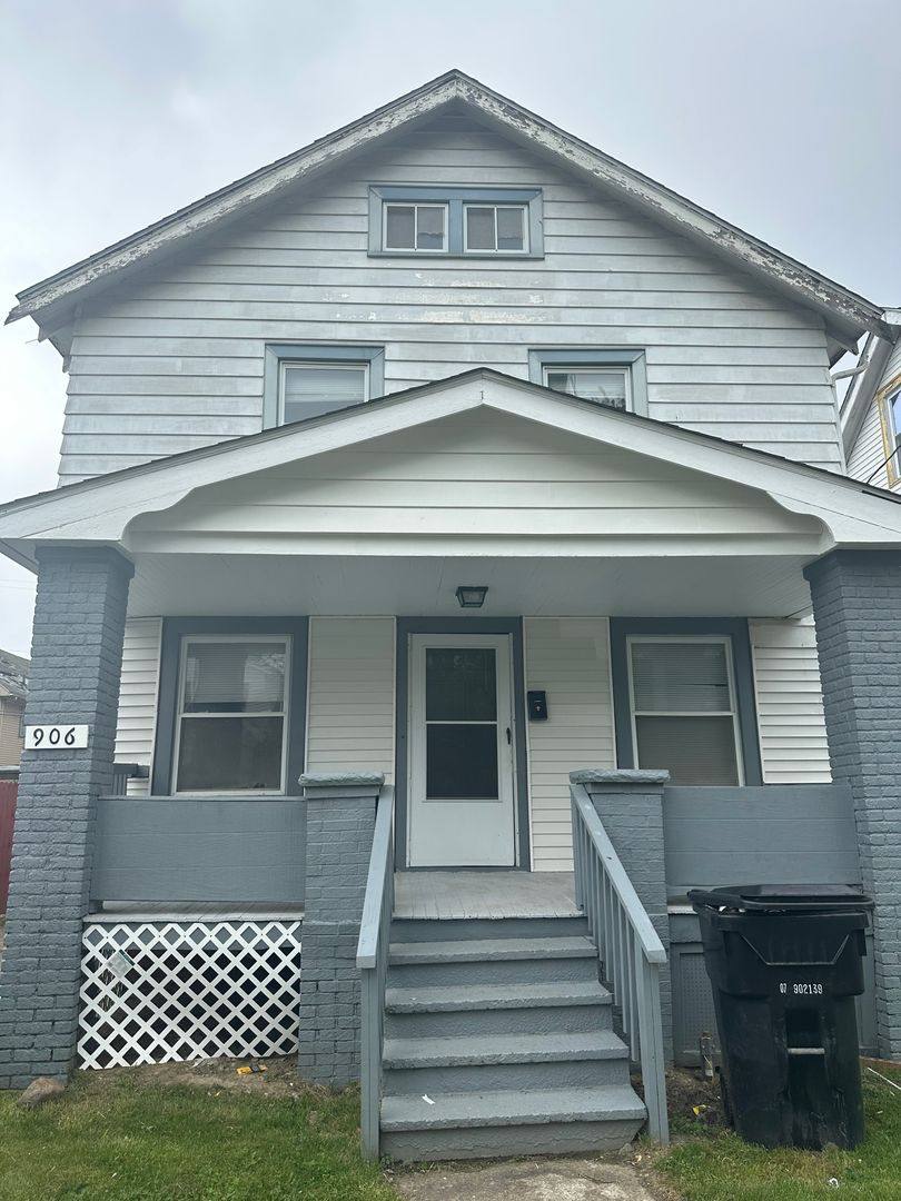 House for rent at 906 E 130th St, Cleveland, OH 44108