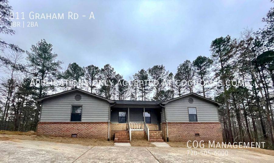 Apartment for rent at 811 Graham Rd #A, Dallas, GA 30132