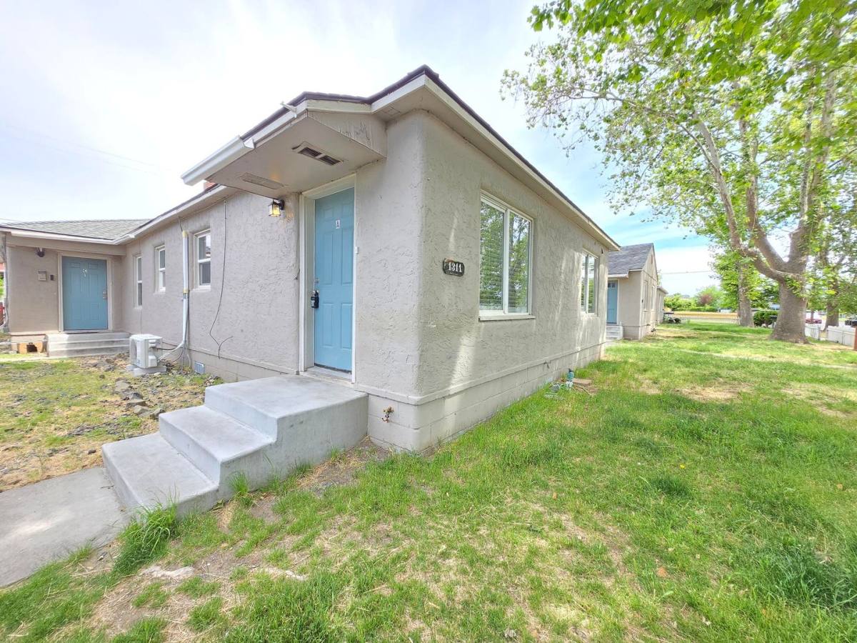 Apartment for rent at 1311 W Shoshone St, Pasco, WA 99301