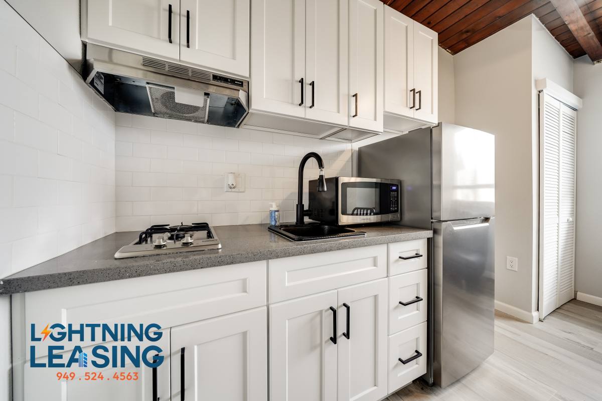 Apartment for rent at 1866 Cordova St #103D, Los Angeles, CA 90007