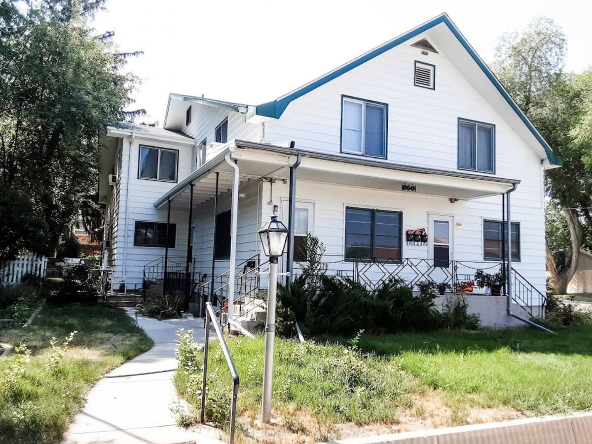 Apartment for rent at 860 Bellevue Ave, Sheridan, WY 82801
