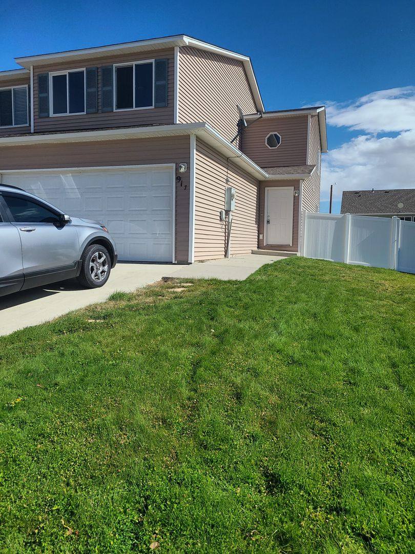 Townhouse for rent at 917 Rampart, Rock Springs, WY 82901