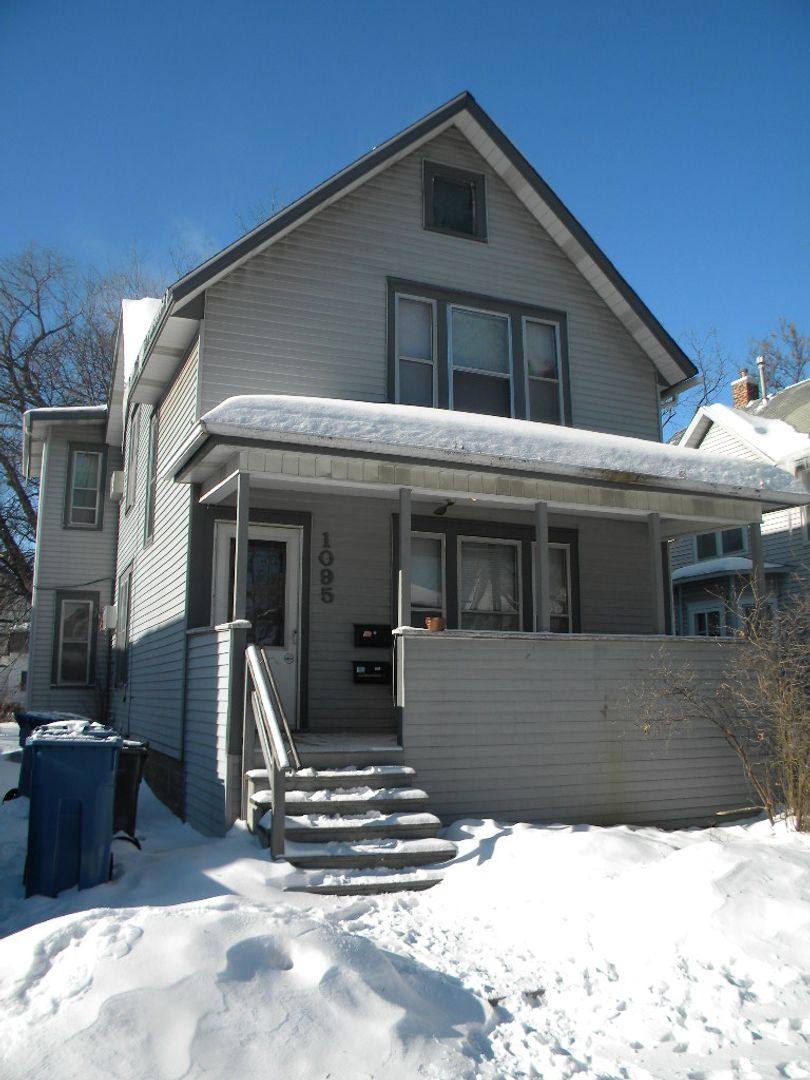 Apartment for rent at 1095 15th Ave SE, Minneapolis, MN 55414