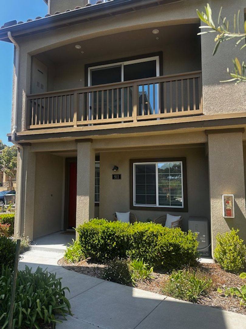 Townhouse for rent at 911 Bay Leaf Dr, San Luis Obispo, CA 93401