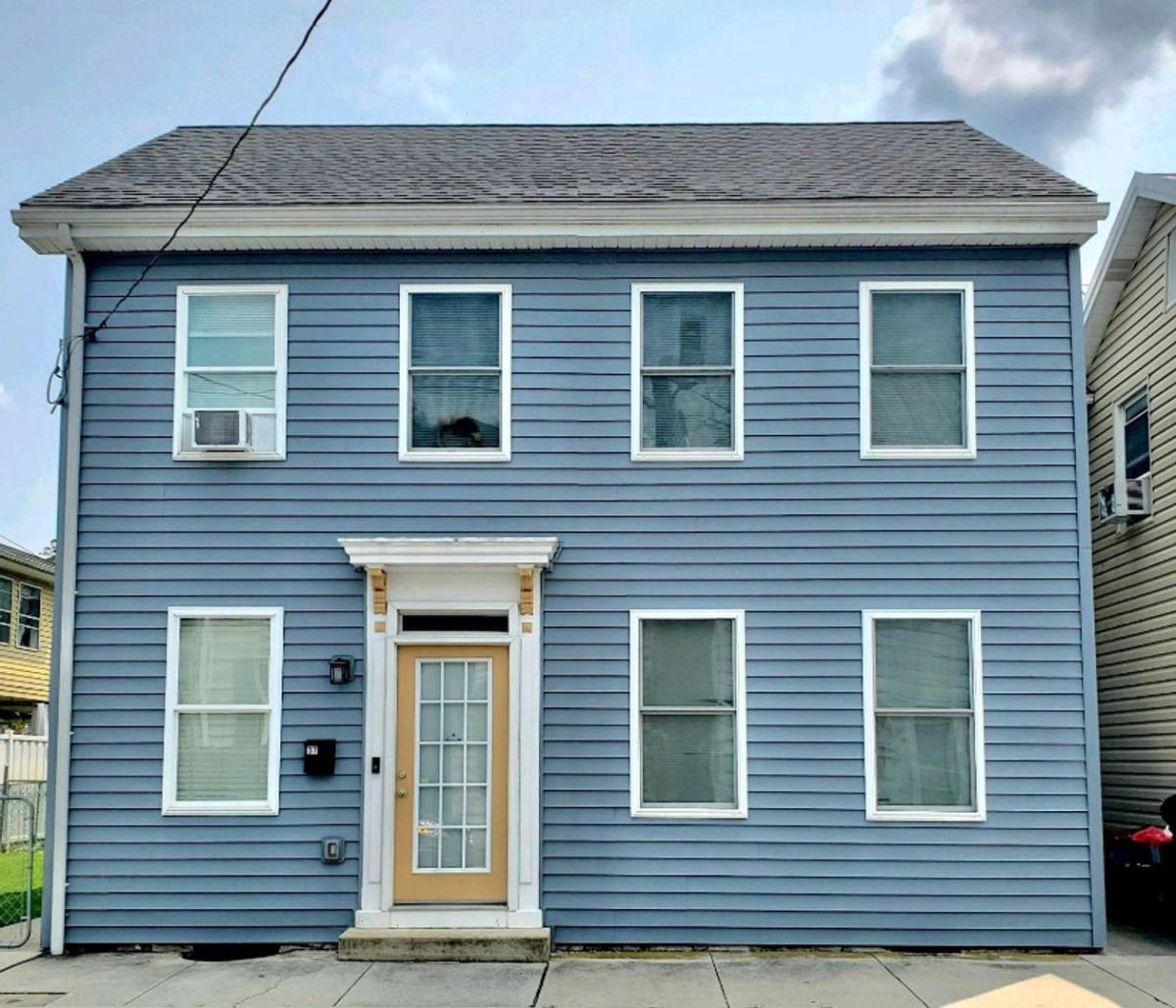 Apartment for rent at 37 W Locust St, Mechanicsburg, PA 17055