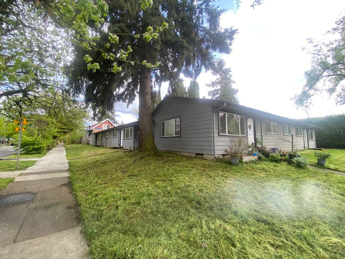 Apartment for rent at 9404-9416 N Lombard St, Portland, OR 97203