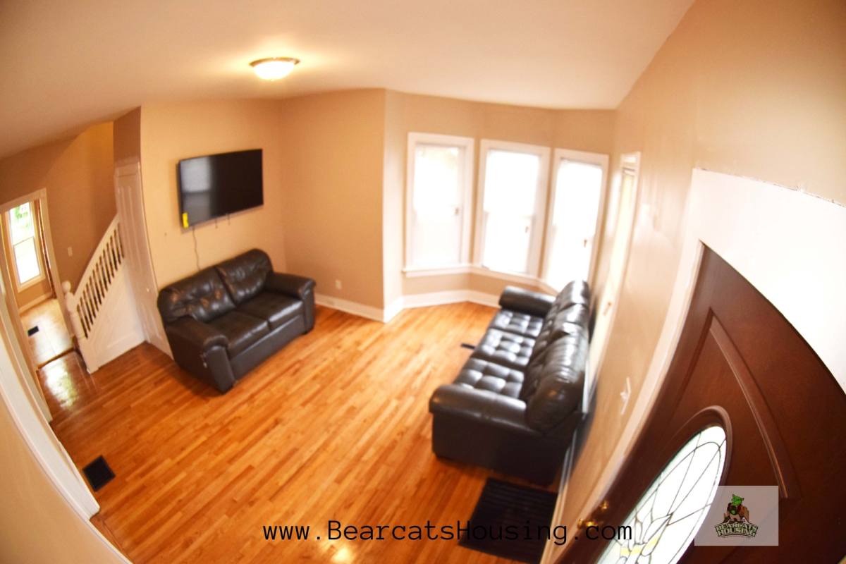 Apartment for rent at 2 Chapel Place, Binghamton, NY 13905