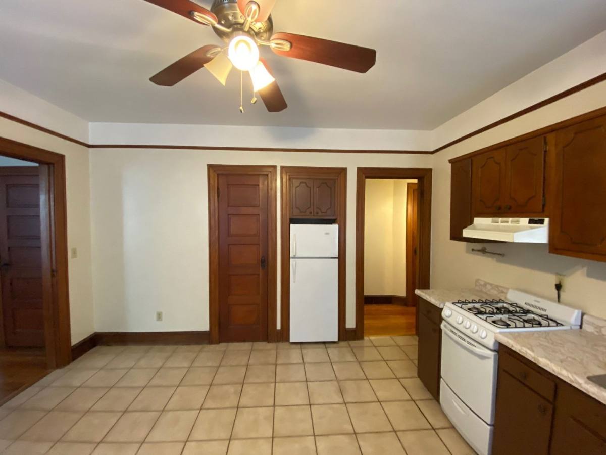 Apartment for rent at 98-100 Linden St, New Haven, CT 06511