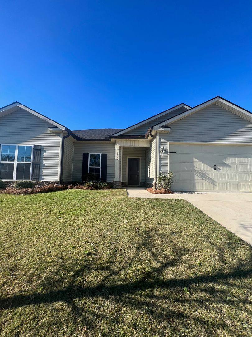 House for rent at 1243 Oak Lane, Thomson, GA 30824