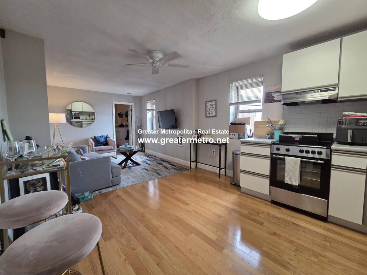 Condo for rent at 23 Fleet St #13, Boston, MA 02113