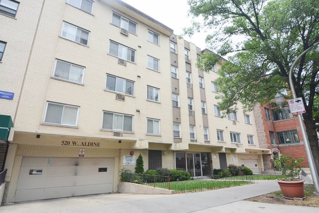Apartment for rent at 518 Aldine #P012, Chicago, IL 60657