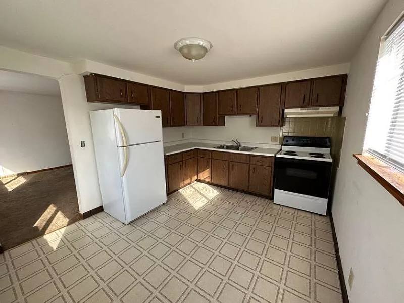 12100 County Line Rd, Arcade, NY 14009