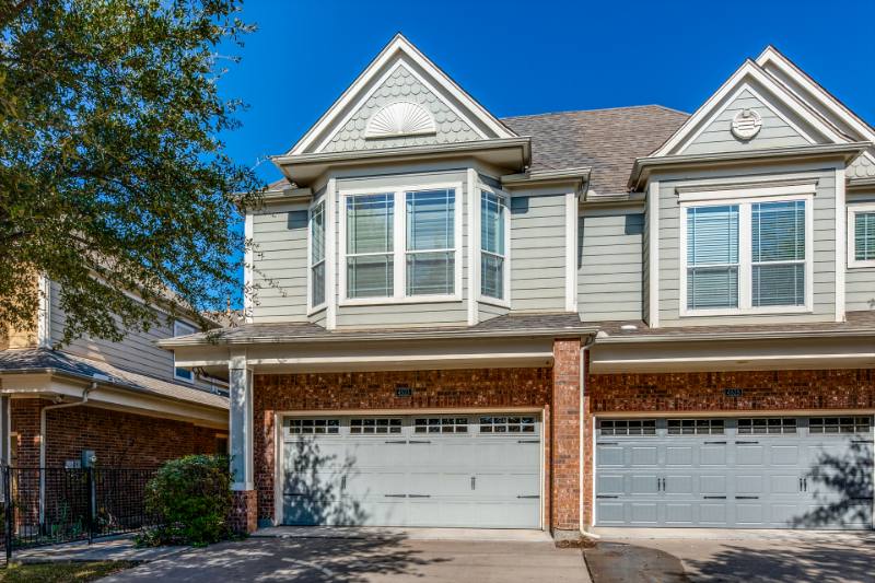 Townhouse for rent at 4523 W University, Dallas, TX 75209