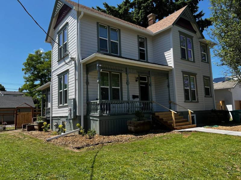 House for rent at 5204 N Harvard St, Portland, OR 97203