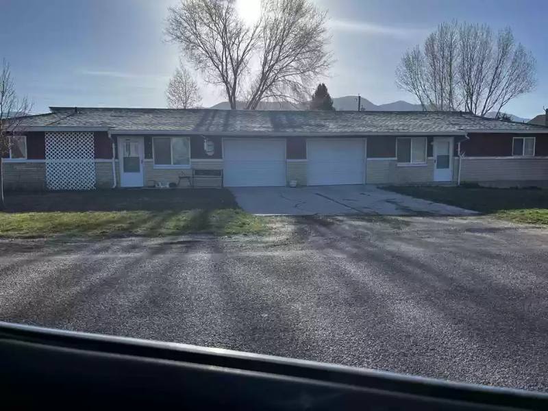 Apartment for rent at 372 Holstein St, Inkom, ID 83245
