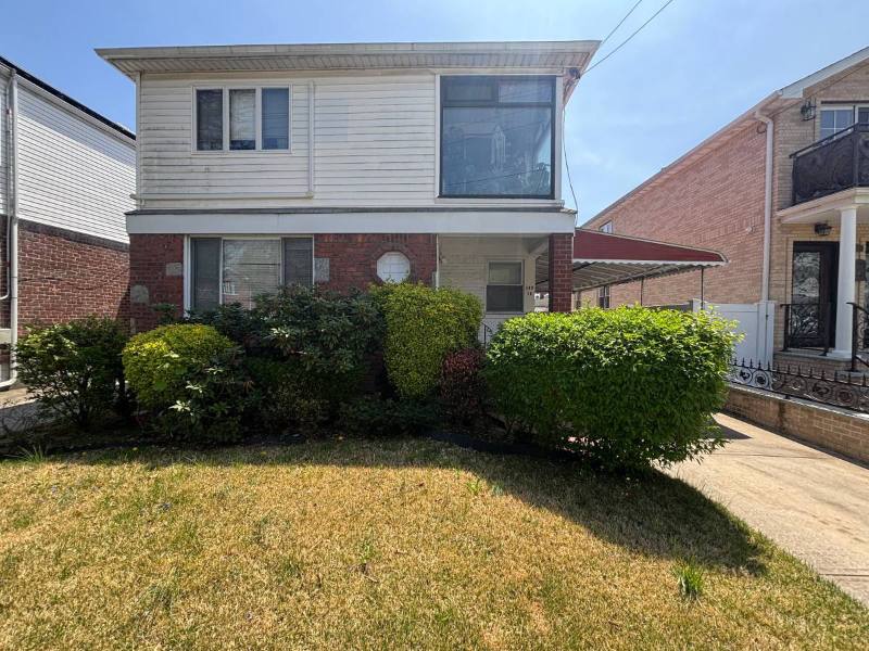 House for rent at 249 St, Bellerose, NY 11426