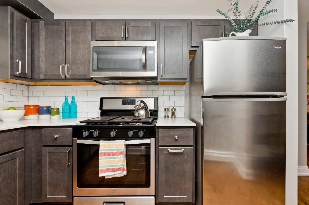 Apartment for rent at 6401 N Sheridan Rd, Chicago, IL 60626