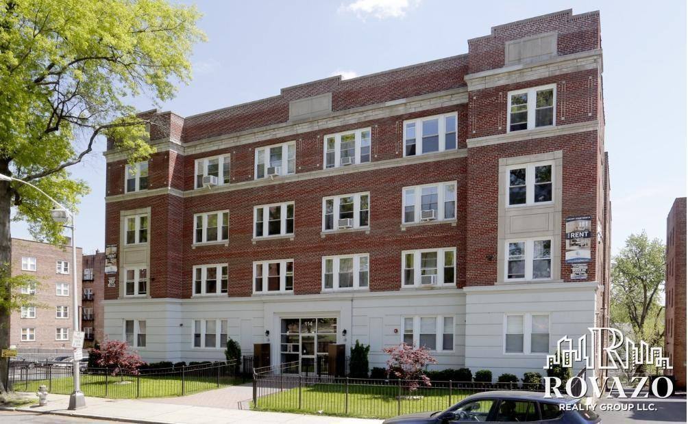 Apartment for rent at 114 N Arlington Ave #309, East Orange, NJ 07017