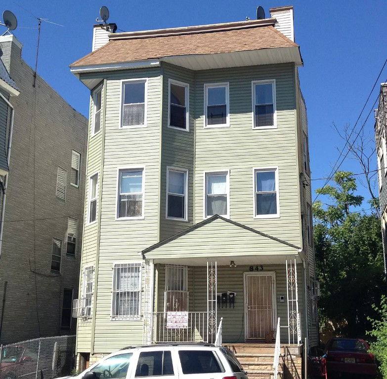 Apartment for rent at 843 S 18th St #3, Newark, NJ 07108