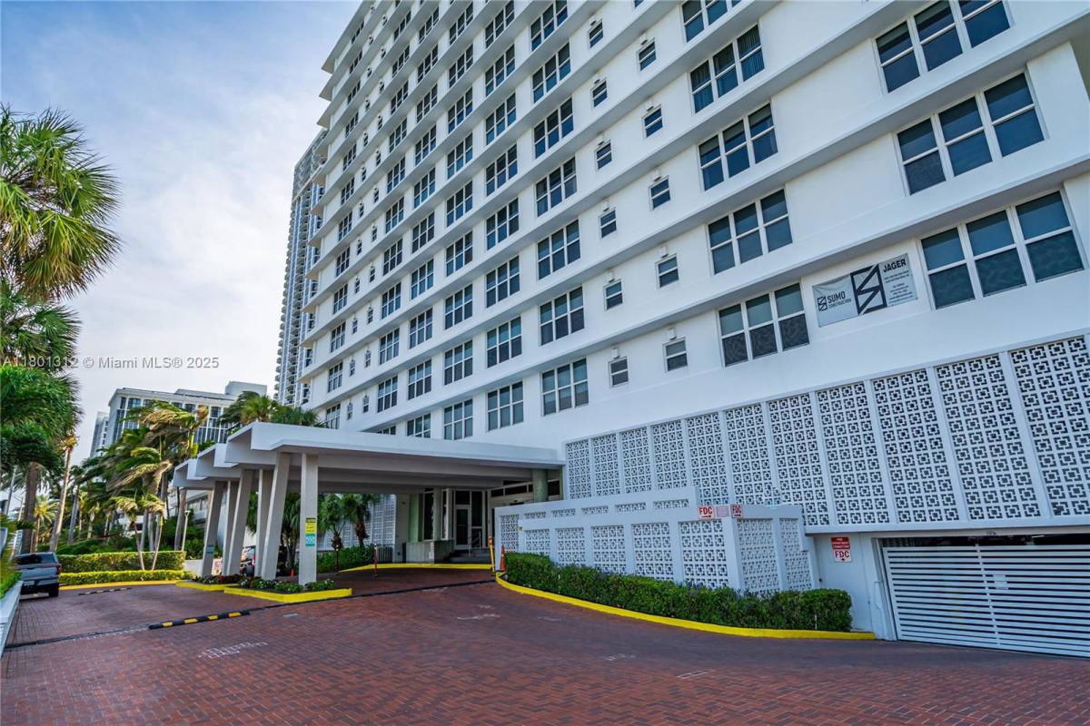 Condo for rent at 4747 Collins Ave #1511, Miami Beach, FL 33140