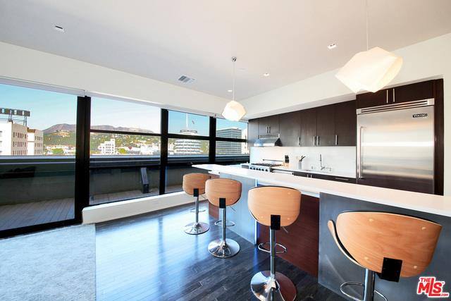 Apartment for rent at 1645N Vine St #908, Los Angeles, CA 90028
