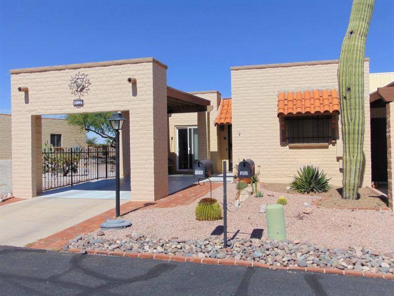 Townhouse for rent at 1098 W Camino Sagasta, Green Valley, AZ 85622