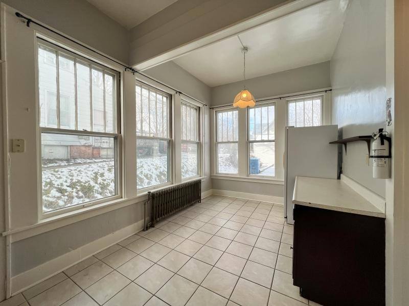 Apartment for rent at 605 W 3rd St, Muscatine, IA 52761