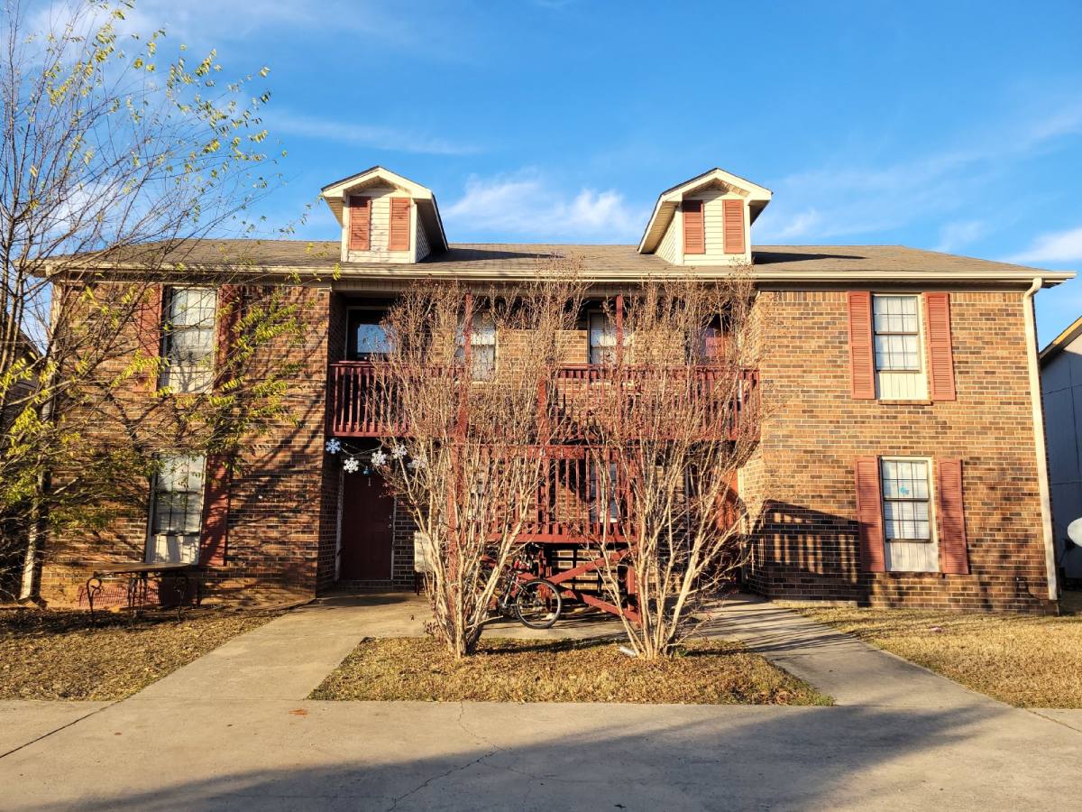 Apartment for rent at 1814 Glenn St SW #1, Decatur, AL 35603