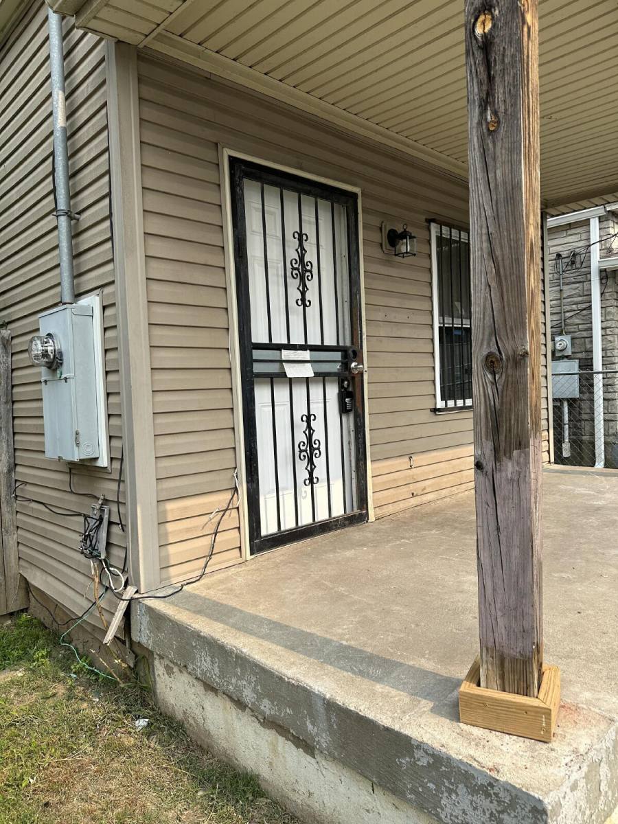 House for rent at 226 N 26th St, Louisville, KY 40212